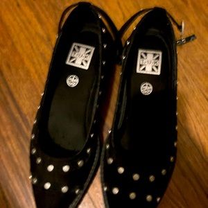 TUK Shoes Size 11 US